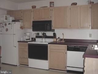 153 Captains Quarters Road, Unit 6 Ocean City, MD 21842 - Photo 3 of 4 Gallery Image 3