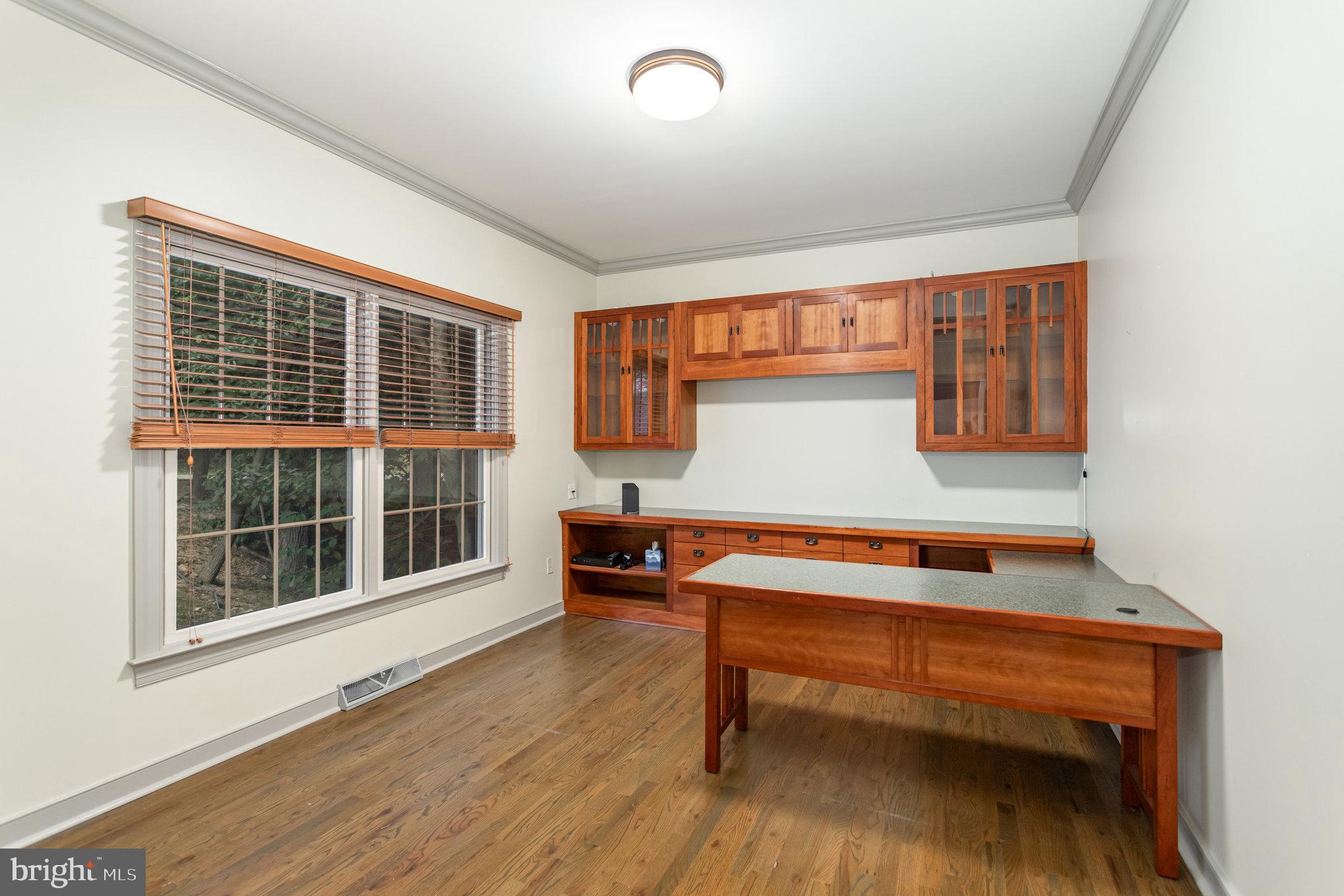 1817 Dogwood Road Harrisburg, PA 17110 - Photo 33 of 64 Office