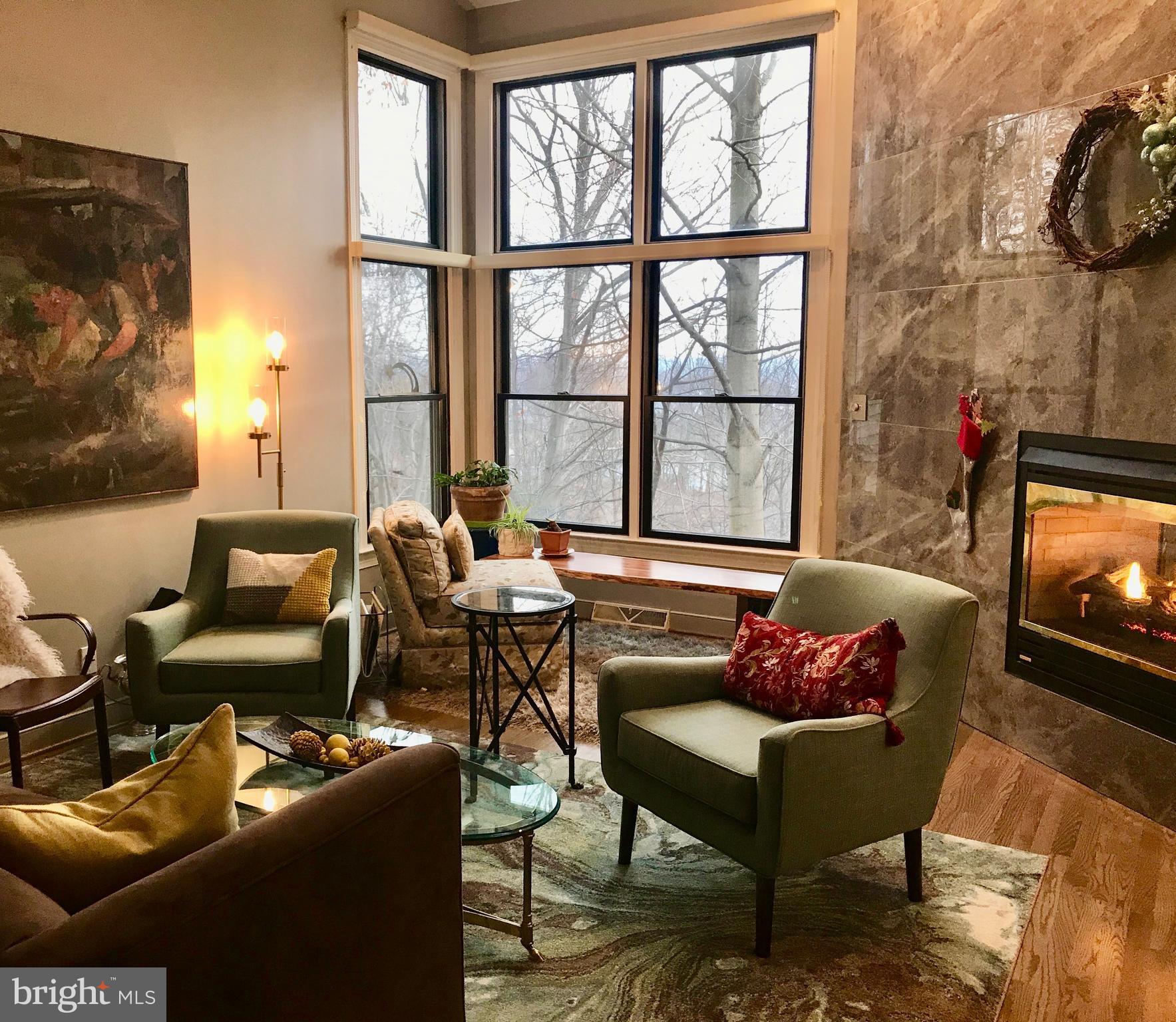 1817 Dogwood Road Harrisburg, PA 17110 - Photo 5 of 64 a living room with furniture and a flat screen tv
