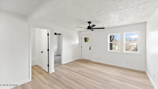 $269,900 | 105 Lenoir Street, Sweetwater, TN 37874