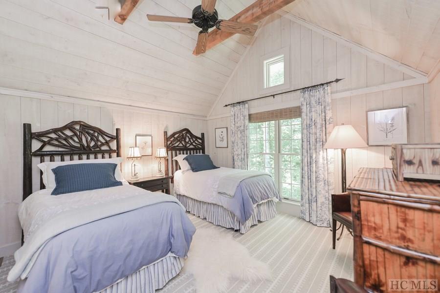 429 The Low Road Sapphire, NC 28774 - Photo 25 of 36 Gallery Image 25
