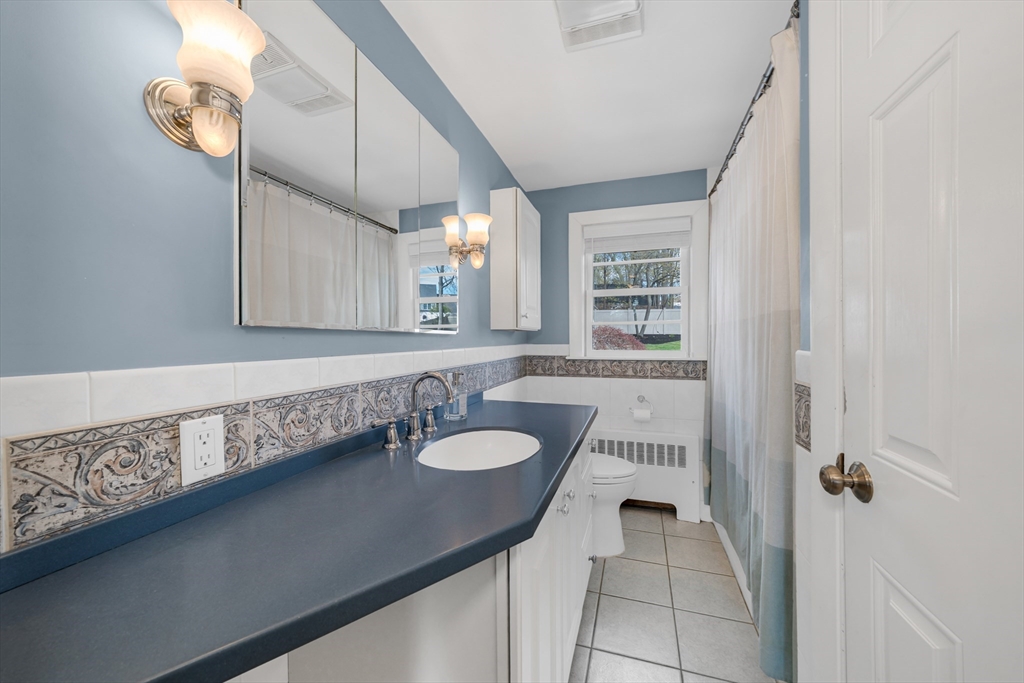 105 MacArthur Road Stoneham, MA 02180 - Photo 13 of 28