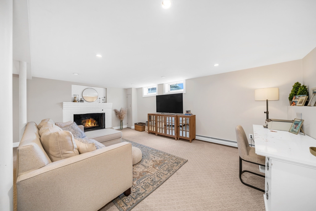 105 MacArthur Road Stoneham, MA 02180 - Photo 16 of 28