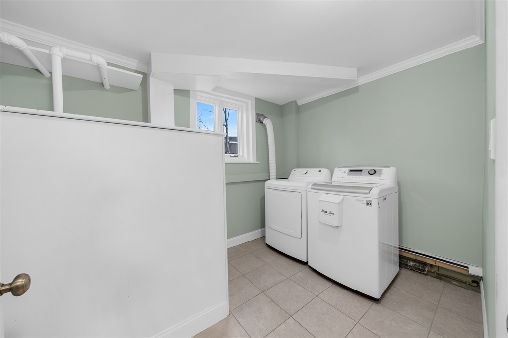 105 MacArthur Road Stoneham, MA 02180 - Photo 19 of 28