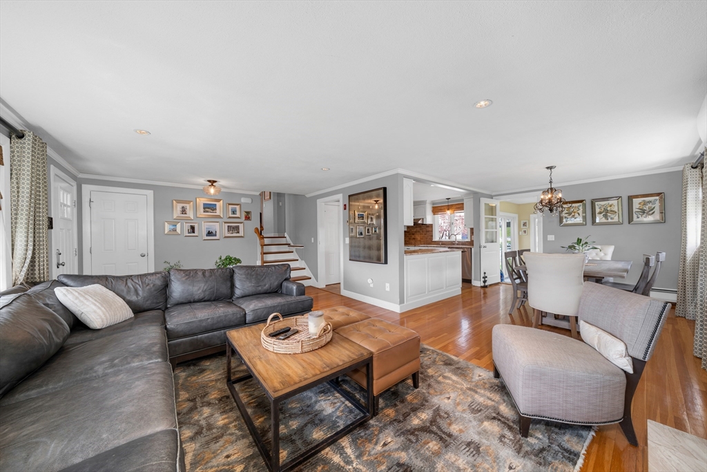 105 MacArthur Road Stoneham, MA 02180 - Photo 4 of 28