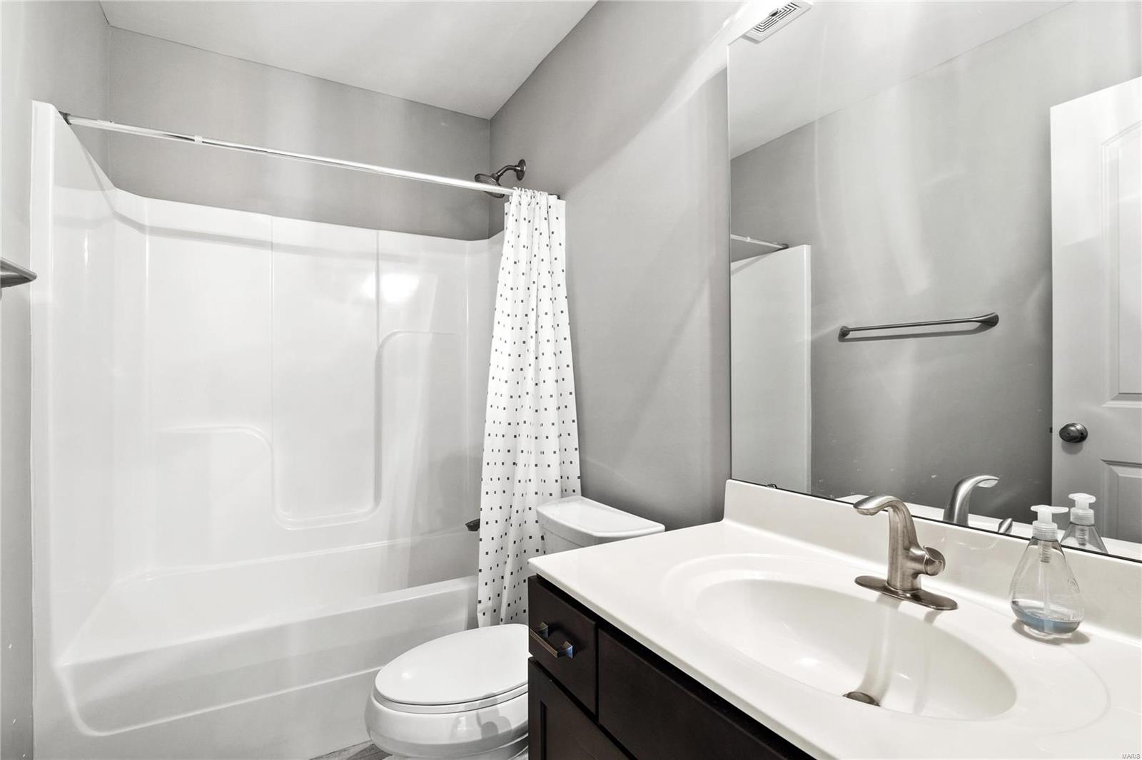 1661 Beckham Ridge Court St. Louis, MO 63146 - Photo 35 of 60 Gallery Image 35