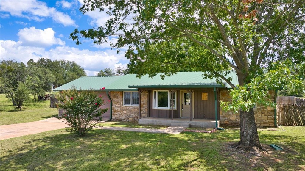 1013 Church Street Mason, TX 76856 - Photo 4 of 25 a view of a house with a yard
