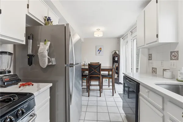 $273,900 | 47 Howard Avenue, Coventry, RI 02816