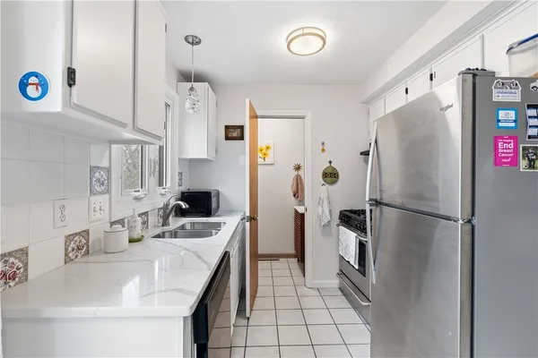 $273,900 | 47 Howard Avenue, Coventry, RI 02816