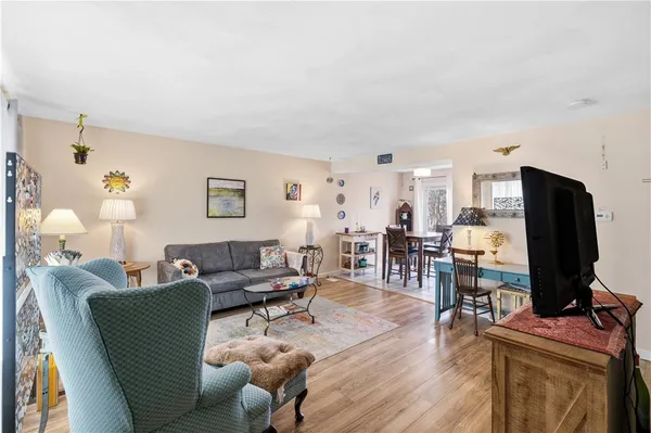 $273,900 | 47 Howard Avenue, Coventry, RI 02816