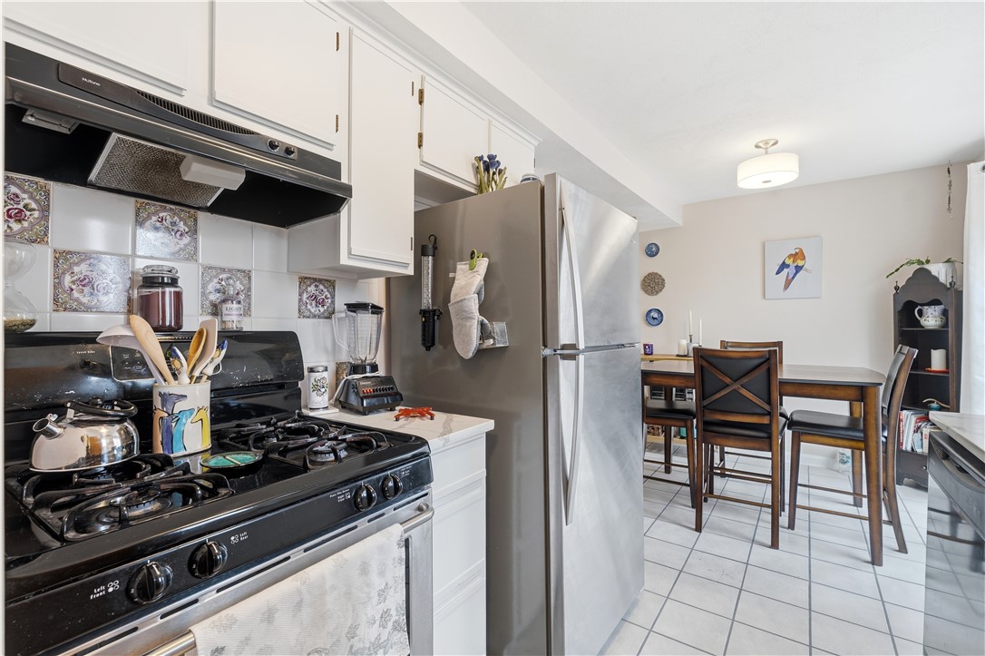 47 Howard Avenue Coventry, RI 02816 - Photo 9 of 29