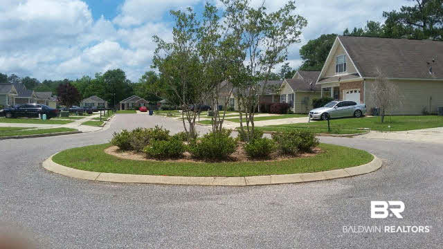 8877 Fall Court Mobile, AL 36695 - Photo 4 of 27 What a great little street to walk your dog(s), teach your children how to ride bikes! This home is located at the top of the cul-de-sac. The street is off a side street, off the main artery.