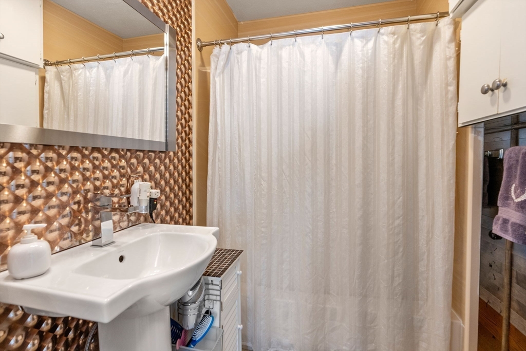 70 Constance Road Boston, MA 02132 - Photo 9 of 12 Gallery Image 9