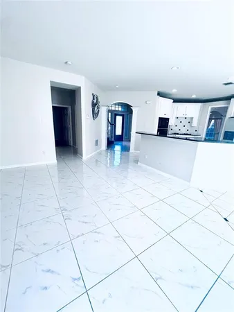 a view of a livingroom with furniture