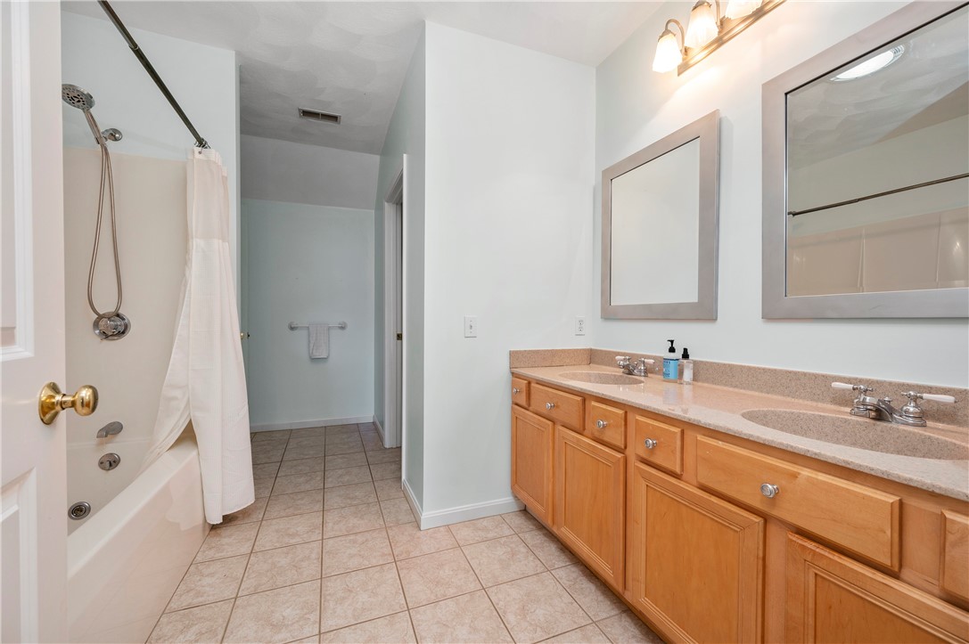 130 Bear Hill Road, Unit 302 Cumberland, RI 02864 - Photo 26 of 42 Gallery Image 26