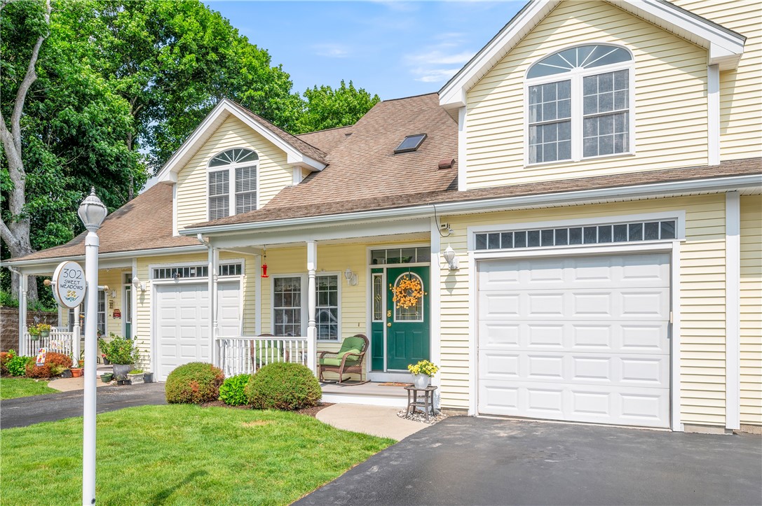 130 Bear Hill Road, Unit 302 Cumberland, RI 02864 - Photo 3 of 42 Gallery Image 3
