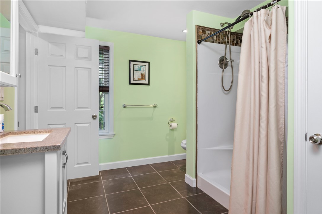 130 Bear Hill Road, Unit 302 Cumberland, RI 02864 - Photo 35 of 42 3rd full bath