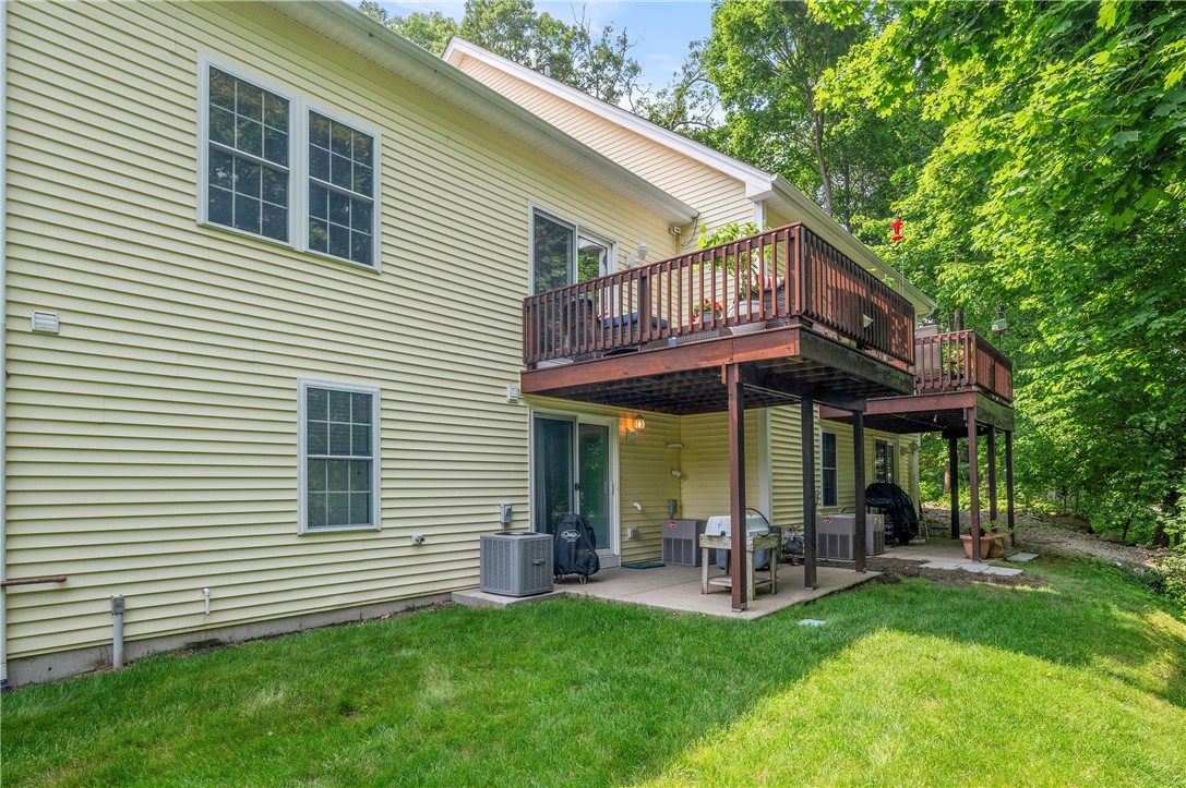130 Bear Hill Road, Unit 302 Cumberland, RI 02864 - Photo 39 of 42 Gallery Image 39