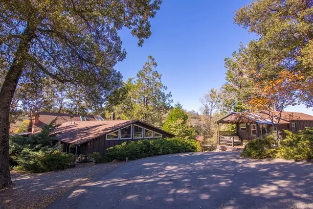 $950,000 | 2112 Whispering Pines Drive, Julian, CA 92036