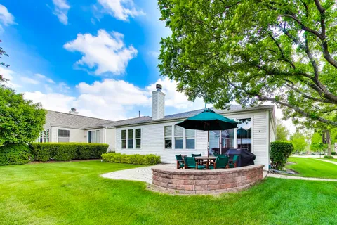 $499,995 | 2660 Chesire Court, West Dundee, IL 60118