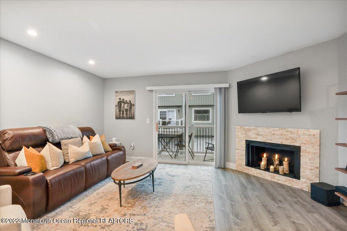5 Island View Way, Unit 10 Sea Bright, NJ 07760 - Photo 10 of 30 07-SMV_5IslandViewWay10-07
