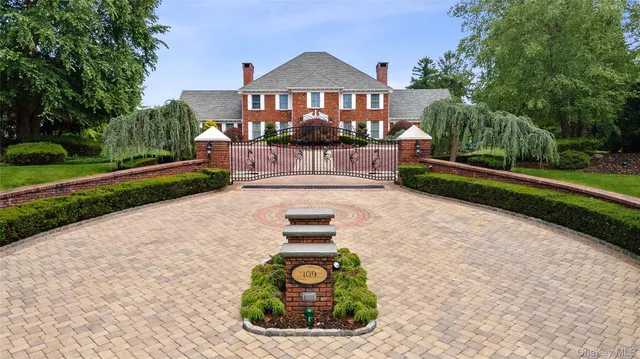 $6,000,000 | 109 Mamaroneck Road, Scarsdale, NY 10583