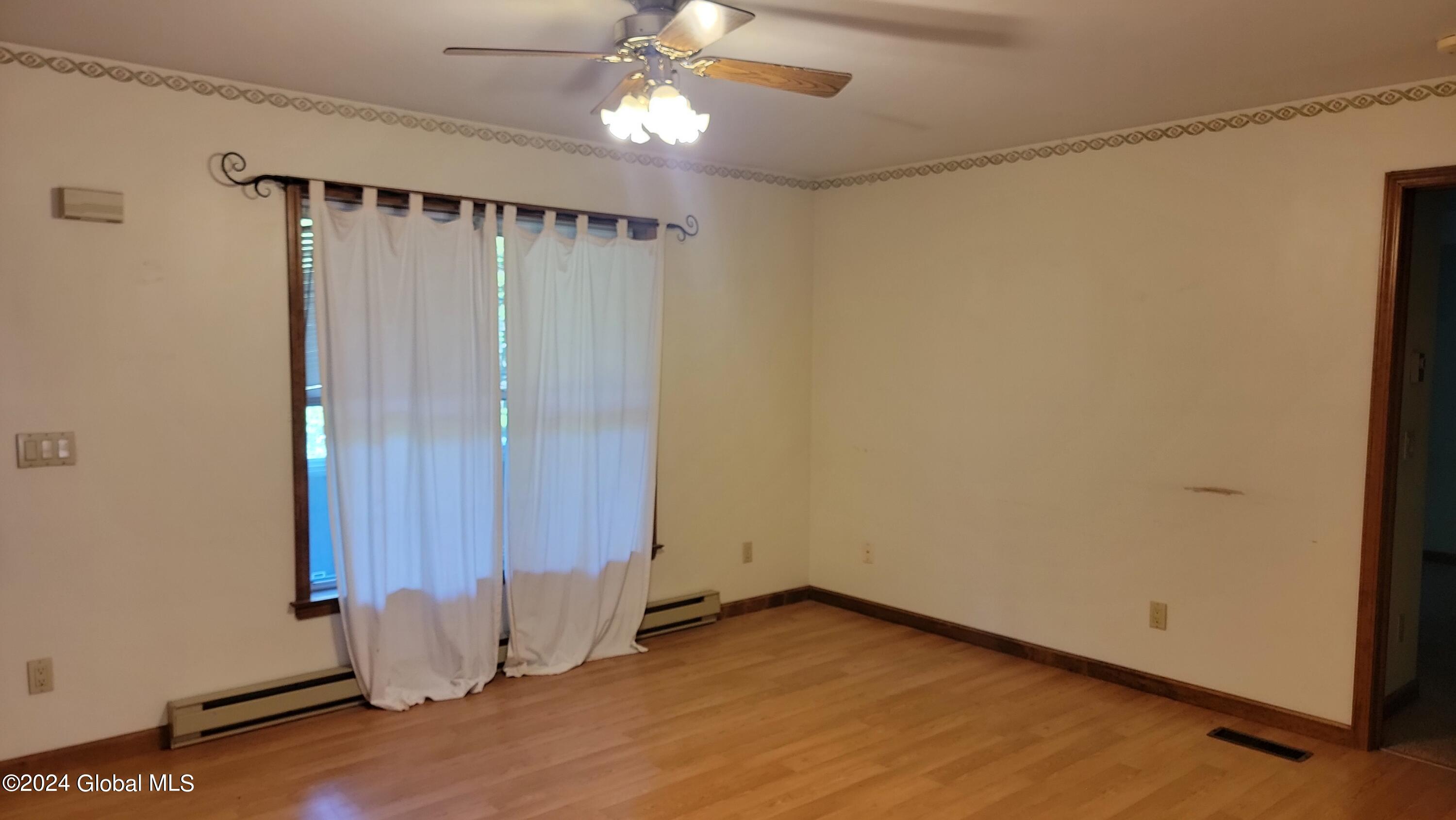 Baker livingroom 2