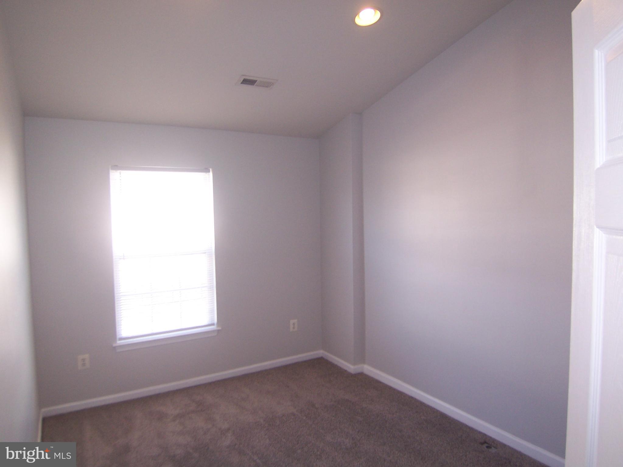 908 Lowe Road Baltimore, MD 21220 - Photo 3 of 11