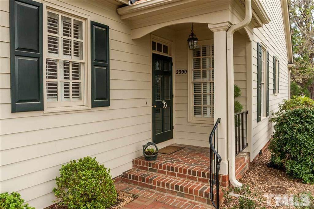 2300 Elmsford Way Raleigh, NC 27608 - Photo 2 of 30