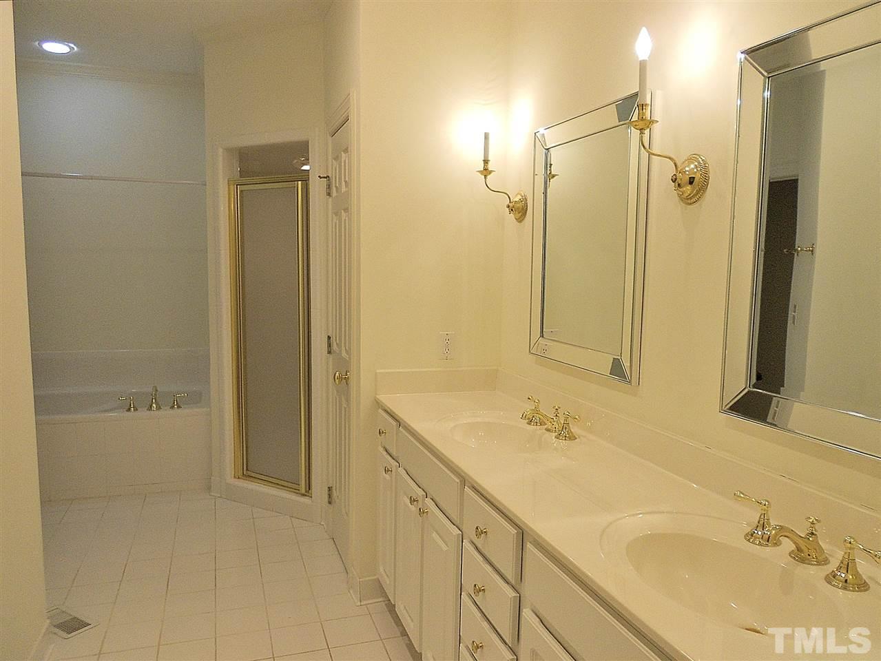 2300 Elmsford Way Raleigh, NC 27608 - Photo 17 of 30 ...has ceramic tile shower, separate garden tub...