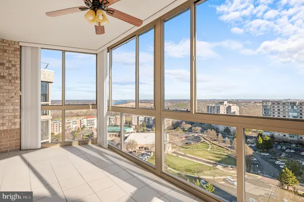 $515,000 | 19365 Cypress Ridge Terrace, Unit 1115, Leesburg, VA 20176