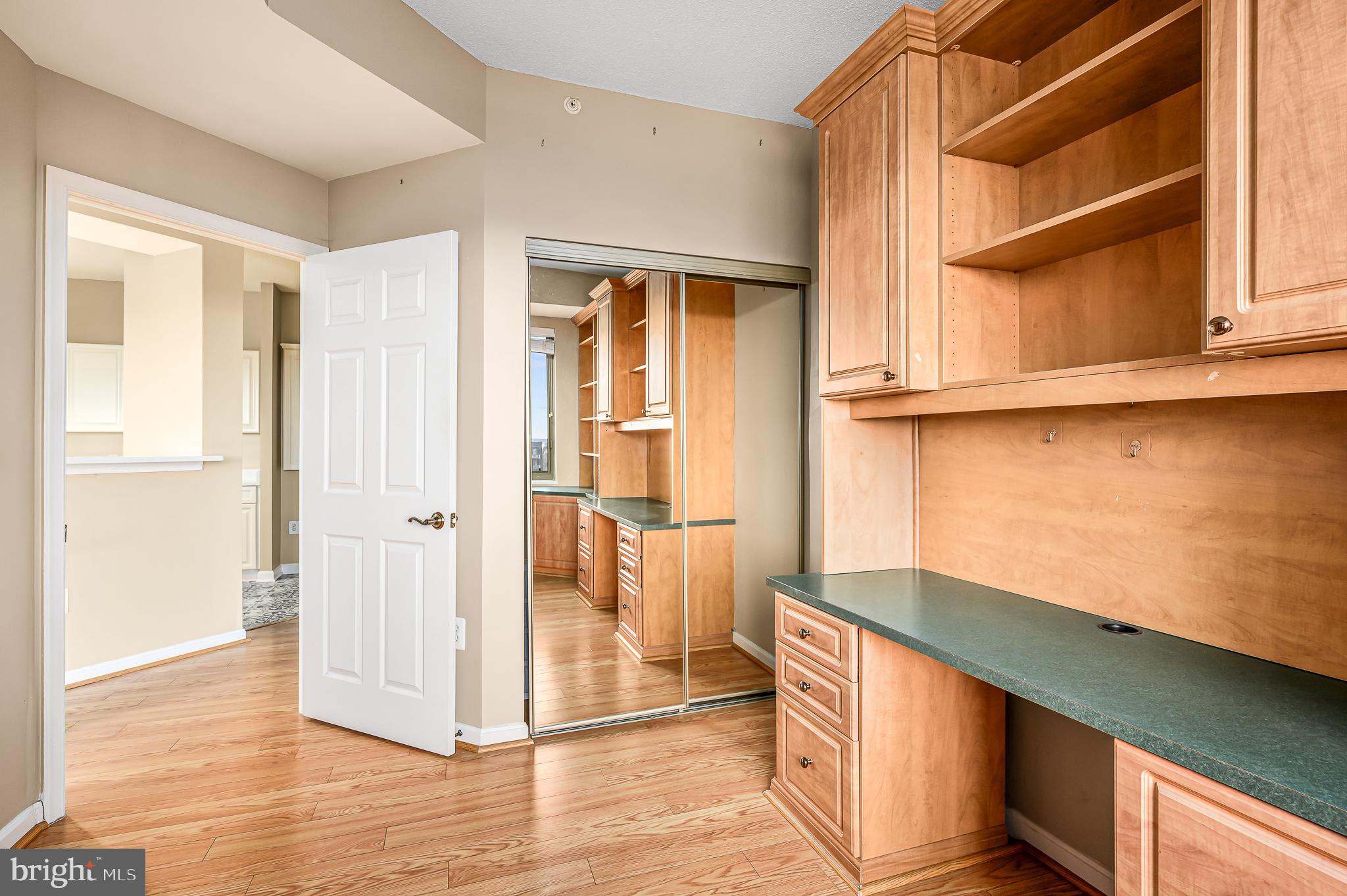 19365 Cypress Ridge Terrace, Unit 1115 Leesburg, VA 20176 - Photo 20 of 34 a view of walk in closet with empty room