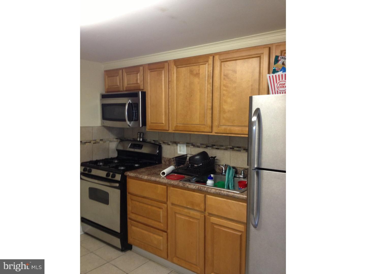 333 Tree Street Philadelphia, PA 19148 - Photo 5 of 15 Kitchen