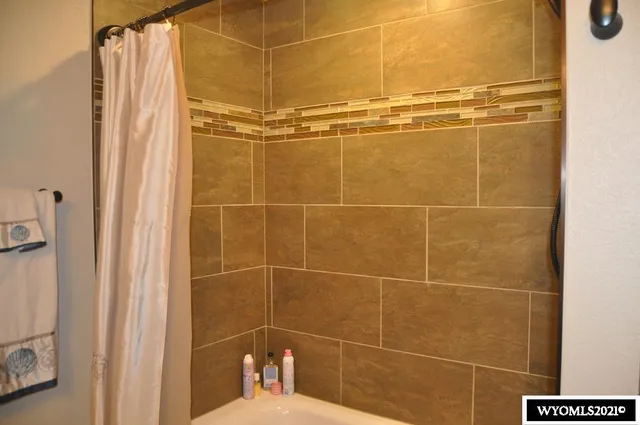 $500,000 | 5212 Henning Loop, Casper, WY 82609