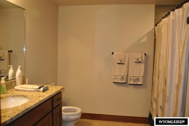 $500,000 | 5212 Henning Loop, Casper, WY 82609