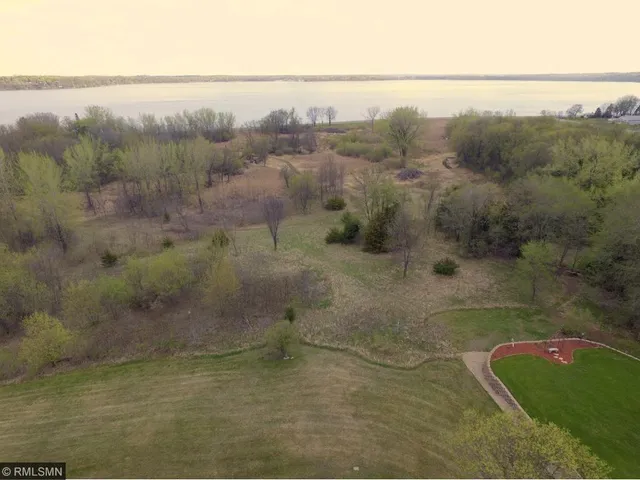 $320,000 | 609 Lake Boulevard Northwest, Buffalo, MN 55313