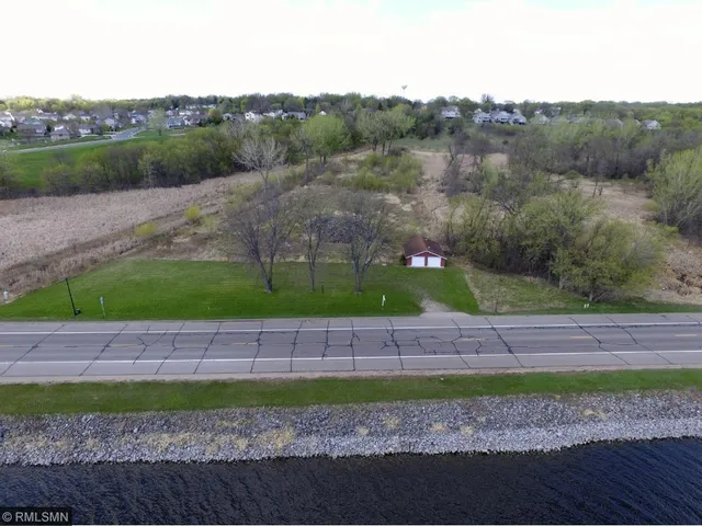 $320,000 | 609 Lake Boulevard Northwest, Buffalo, MN 55313