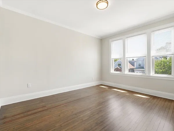 $2,650 | 73 Newman Avenue, Unit 4, Bayonne, NJ 07002