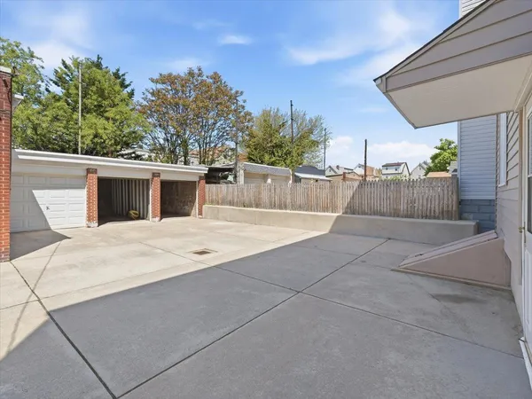 $2,650 | 73 Newman Avenue, Unit 4, Bayonne, NJ 07002