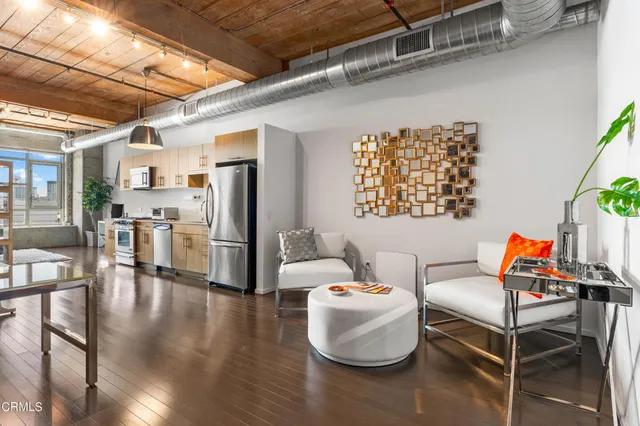 $3,700 | 530 South Hewitt Street, Unit 427, Los Angeles, CA 90013