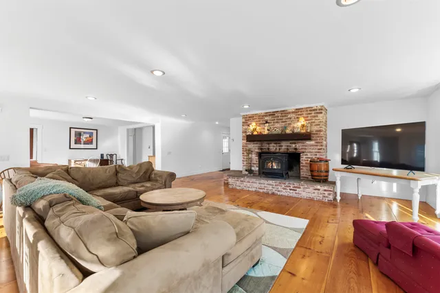 $875,000 | 42 Blackberry Lane, Jamaica, VT 05343