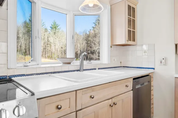 $849,000 | 42 Blackberry Lane, Jamaica, VT 05343
