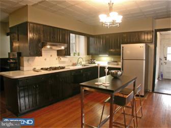 6427 Sherwood Road Philadelphia, PA 19151 - Photo 5 of 11 Kitchen