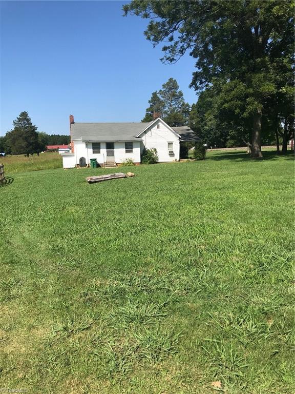 6700 Idols Road Clemmons, NC 27012 - Photo 24 of 50 6760 Idols Rd, House on Right