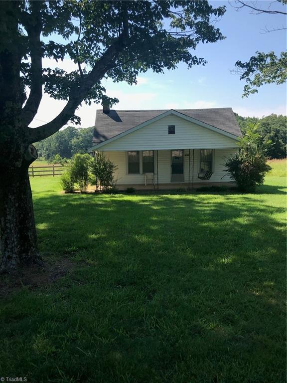 6700 Idols Road Clemmons, NC 27012 - Photo 25 of 50 6760 Idols Rd, House on Right