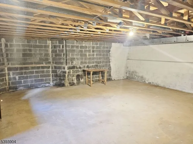 $3,400 | 1 Frankie Lane, East Hanover, NJ 07936