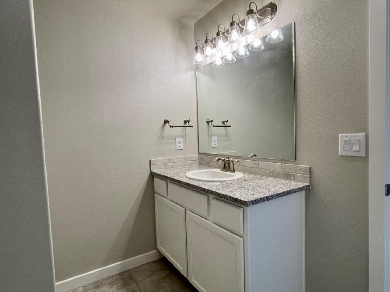 13706 Avenue R Lubbock, TX 79423 - Photo 10 of 17 Photo 10