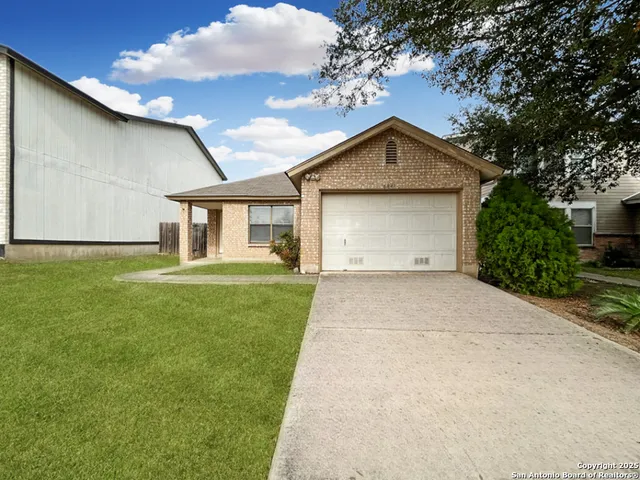 $1,425 | 6847 Canary Meadow Drive, Converse, TX 78109