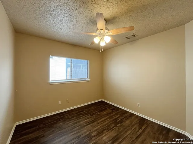 $1,425 | 6847 Canary Meadow Drive, Converse, TX 78109