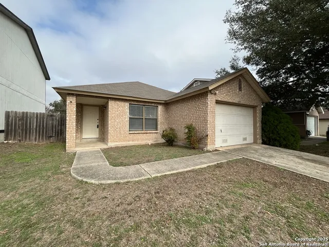 $1,425 | 6847 Canary Meadow Drive, Converse, TX 78109
